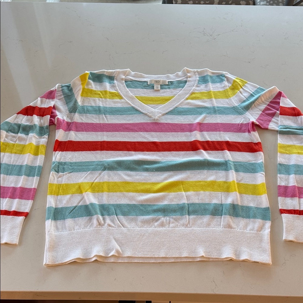 Nordstrom's 1901 Women's V-Neck Striped Sweater Size: L NWOT ✨